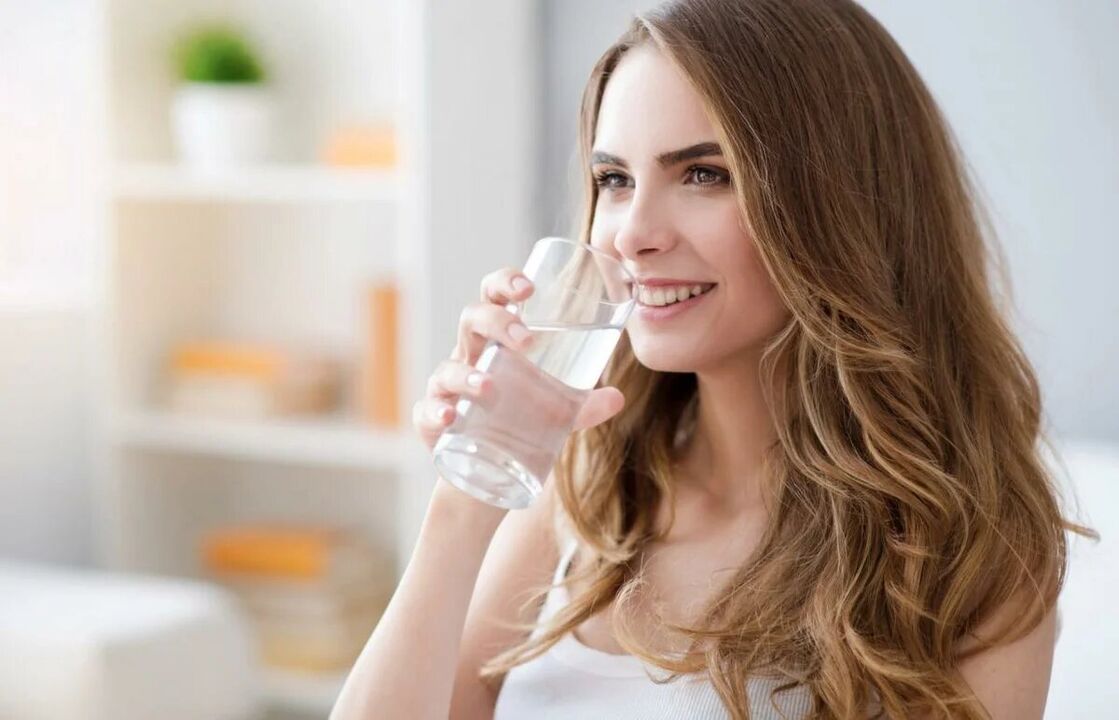 Bere acqua